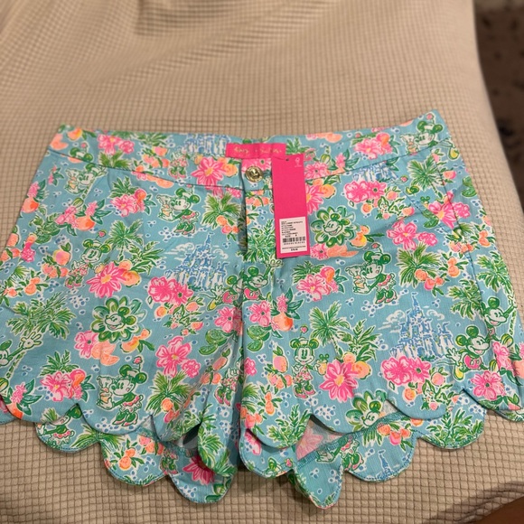 Lilly Pulitzer Pants - LILLY x DISNEY NWT SHORTS